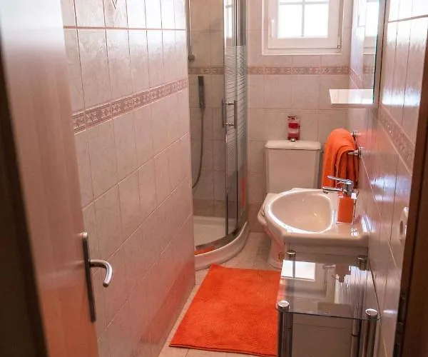 23 Apartment *