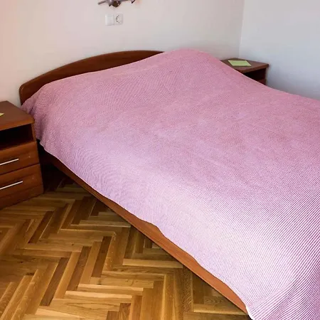 Apartment 23